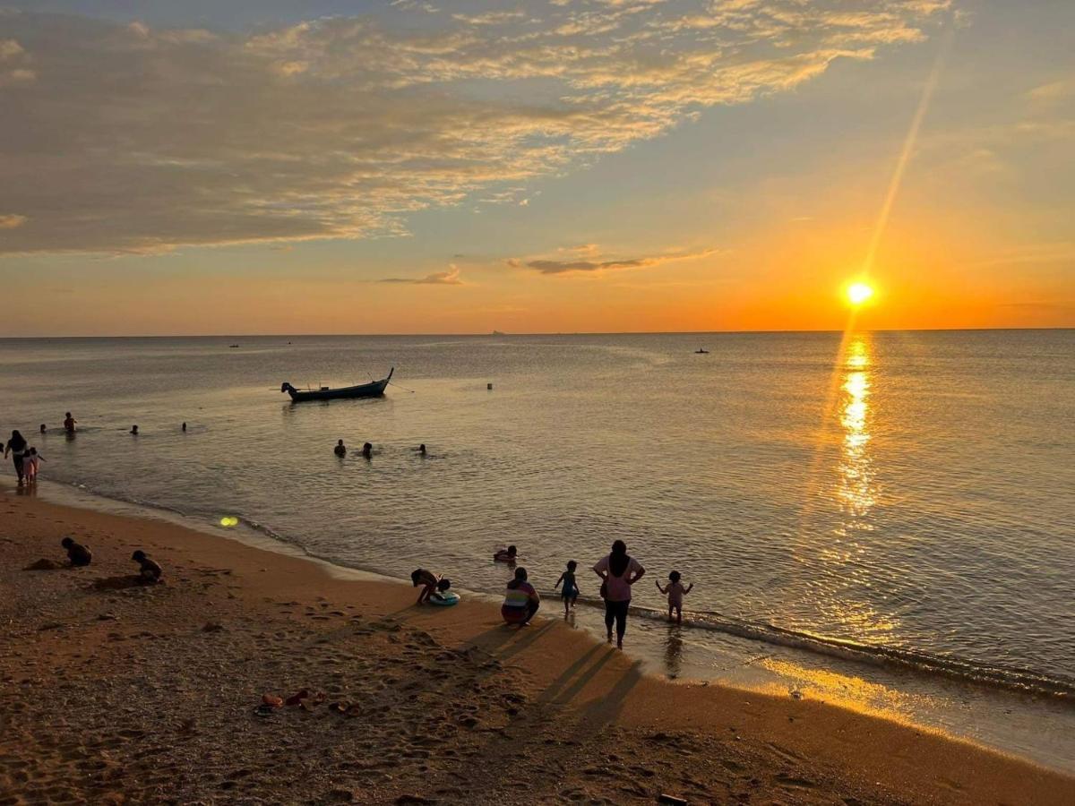Prukrom Lanta Guesthouse Koh Lanta Bagian luar foto