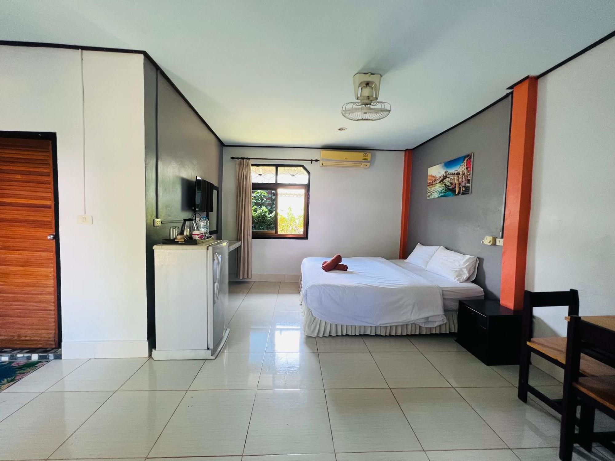 Prukrom Lanta Guesthouse Koh Lanta Bagian luar foto