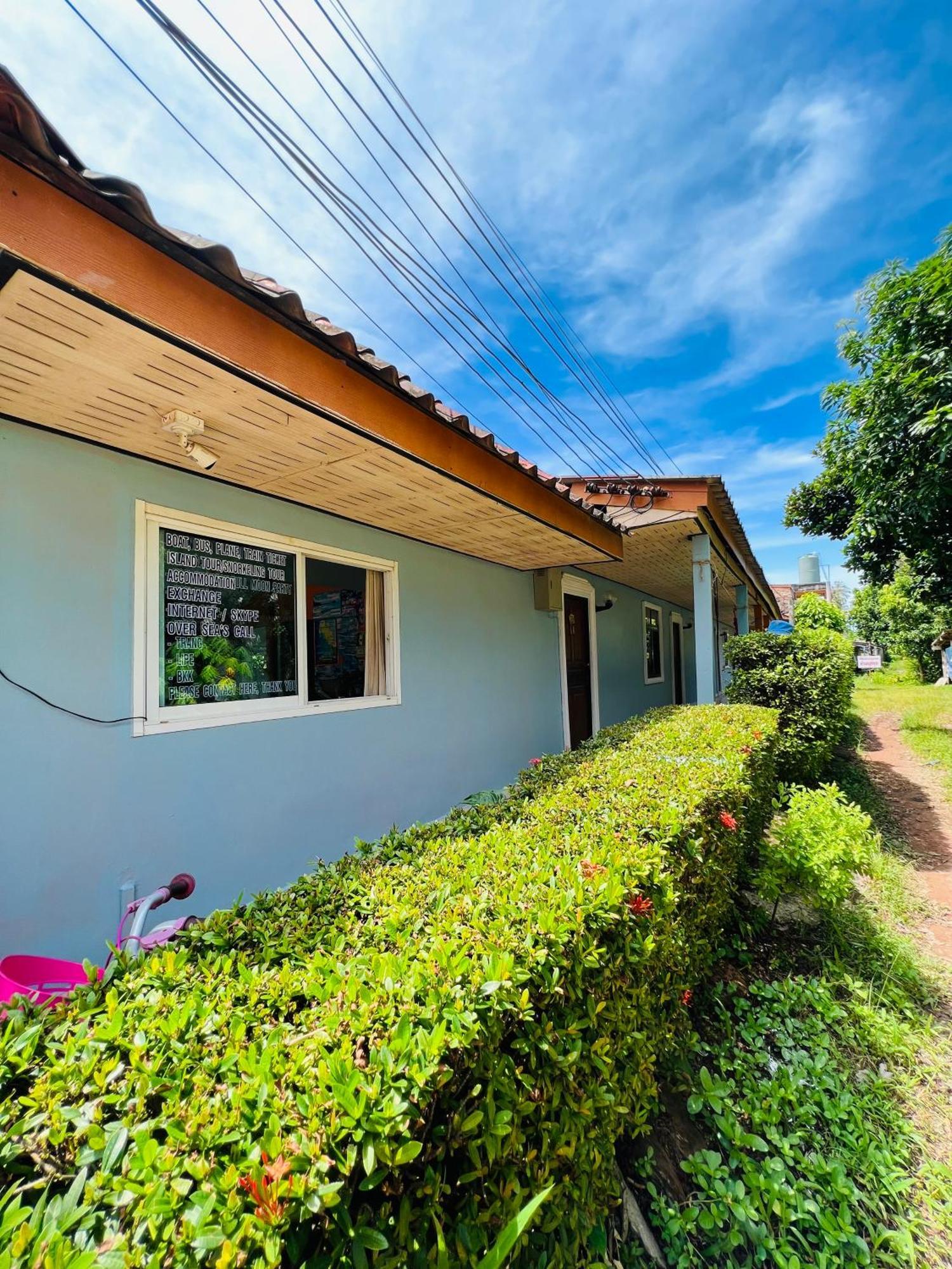 Prukrom Lanta Guesthouse Koh Lanta Bagian luar foto