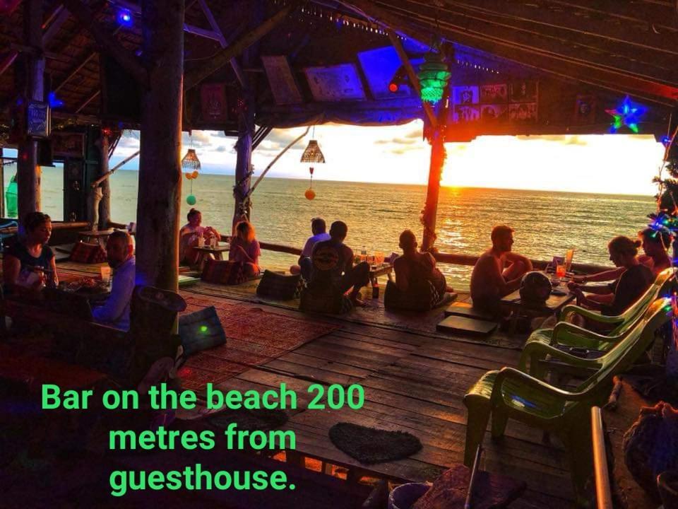 Prukrom Lanta Guesthouse Koh Lanta Bagian luar foto
